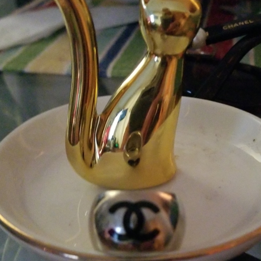 CHANEL ring